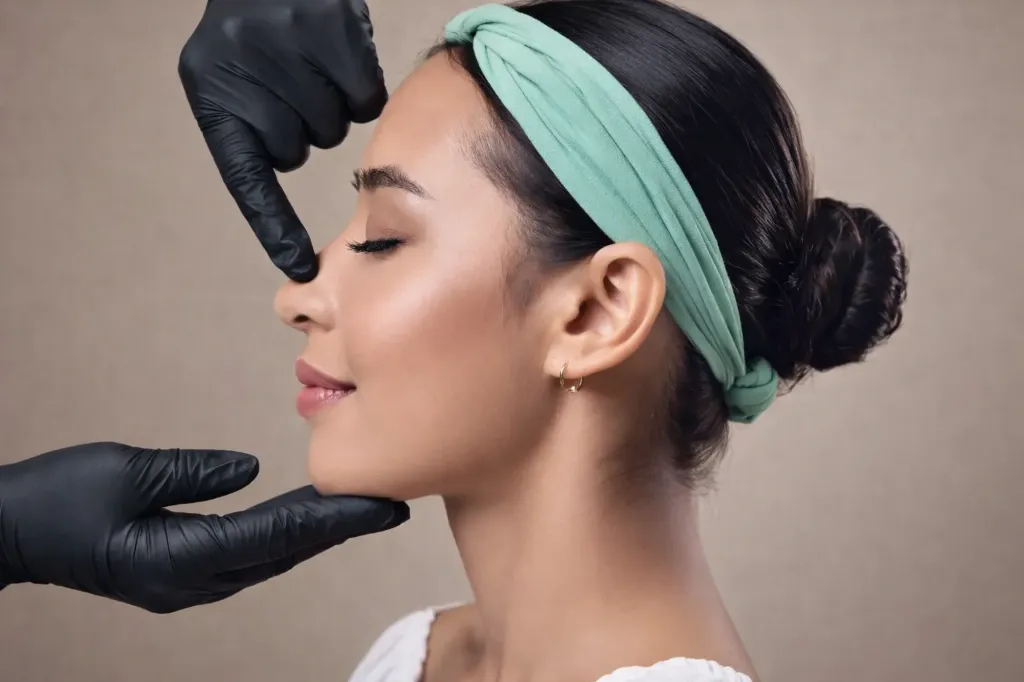 Relleno de nariz con ácido hialurónico (Rinoplastia no quirúrgica) (1 zona)